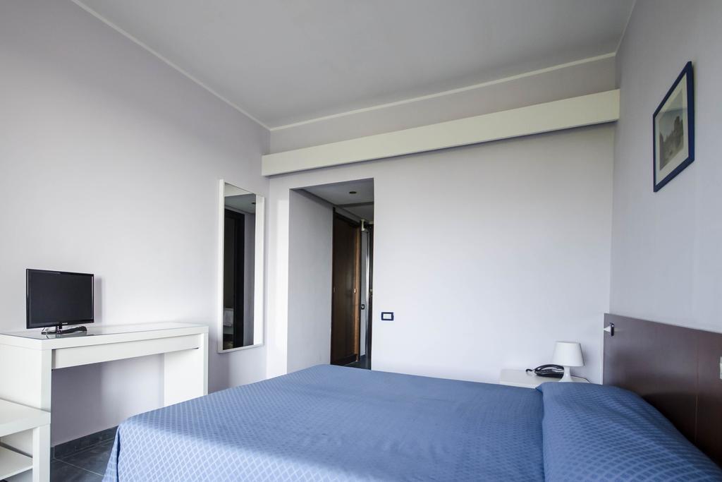 Grand Hotel Helios Tarquinia Bagian luar foto