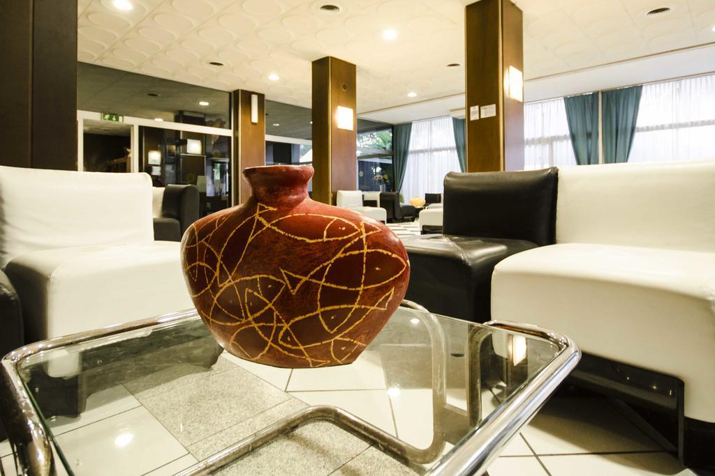 Grand Hotel Helios Tarquinia Bagian luar foto