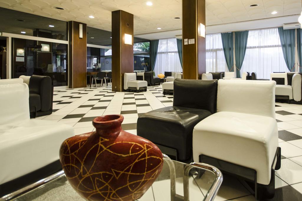 Grand Hotel Helios Tarquinia Bagian luar foto