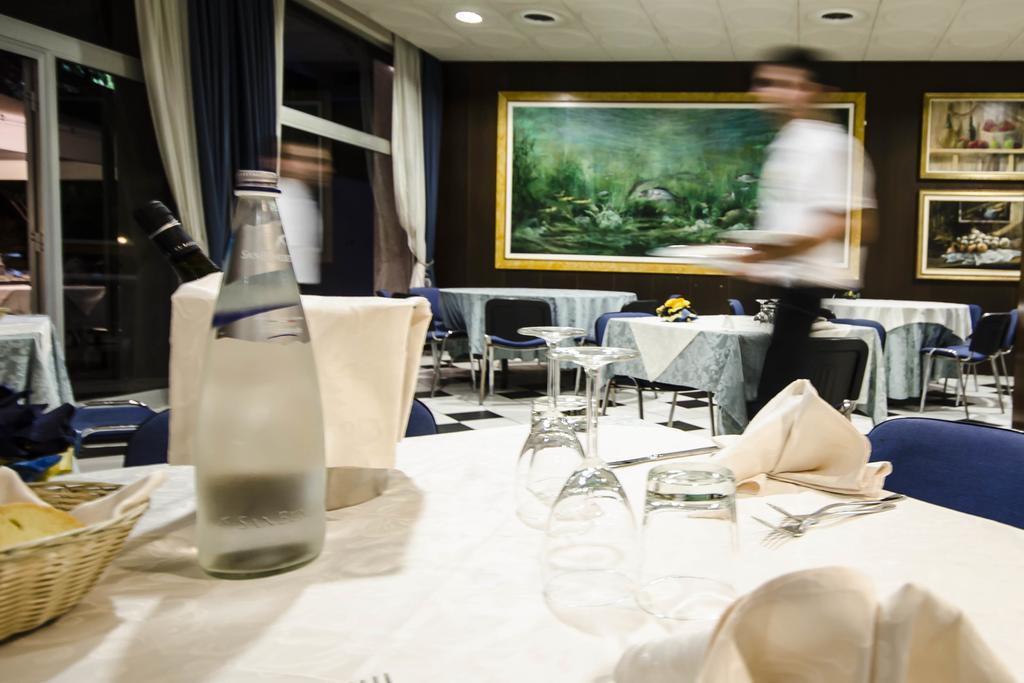 Grand Hotel Helios Tarquinia Bagian luar foto