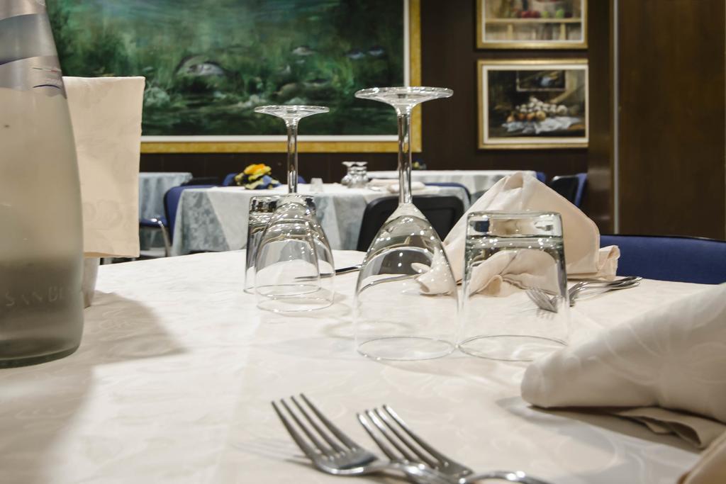 Grand Hotel Helios Tarquinia Bagian luar foto
