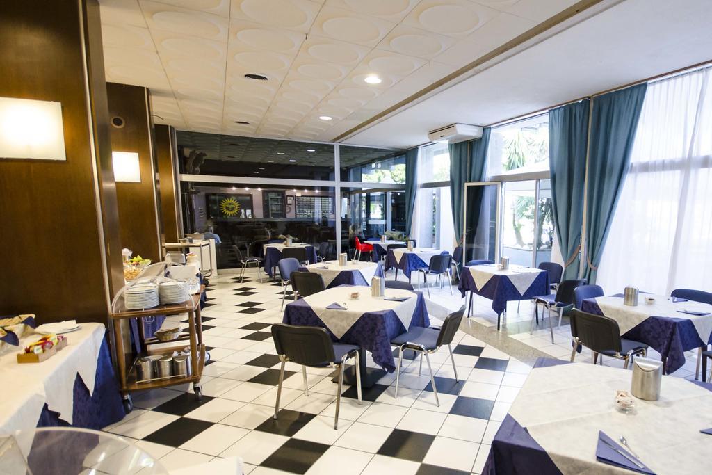 Grand Hotel Helios Tarquinia Bagian luar foto