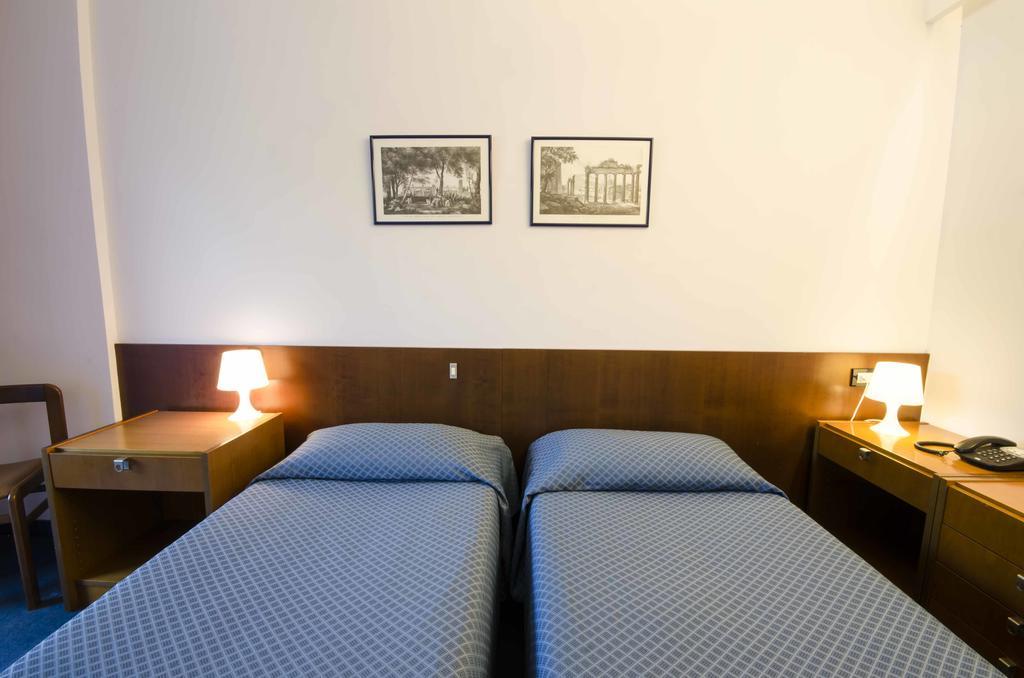 Grand Hotel Helios Tarquinia Bagian luar foto