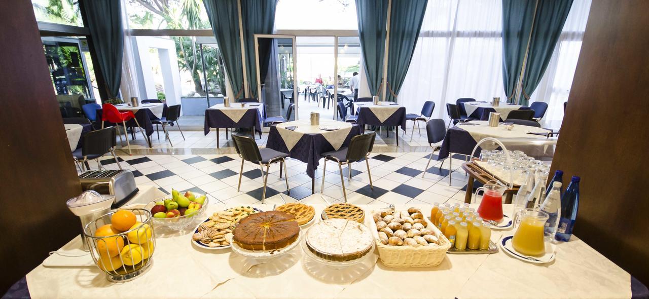 Grand Hotel Helios Tarquinia Bagian luar foto